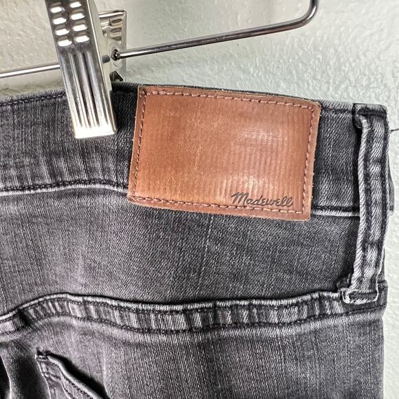 Madewell 9" High Rise Skinny Jean Distressed Black 31T Raw Hem - Picture 7 of 9